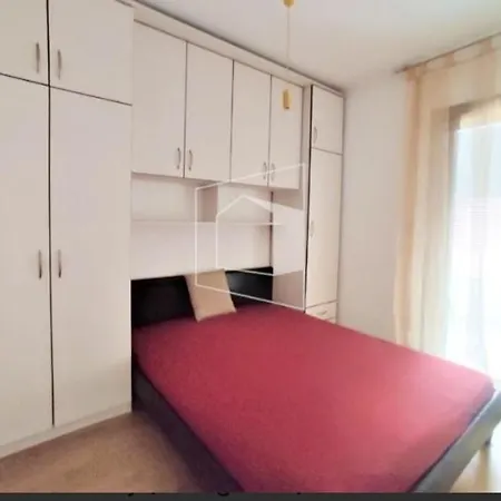 Flat Iva Apartment